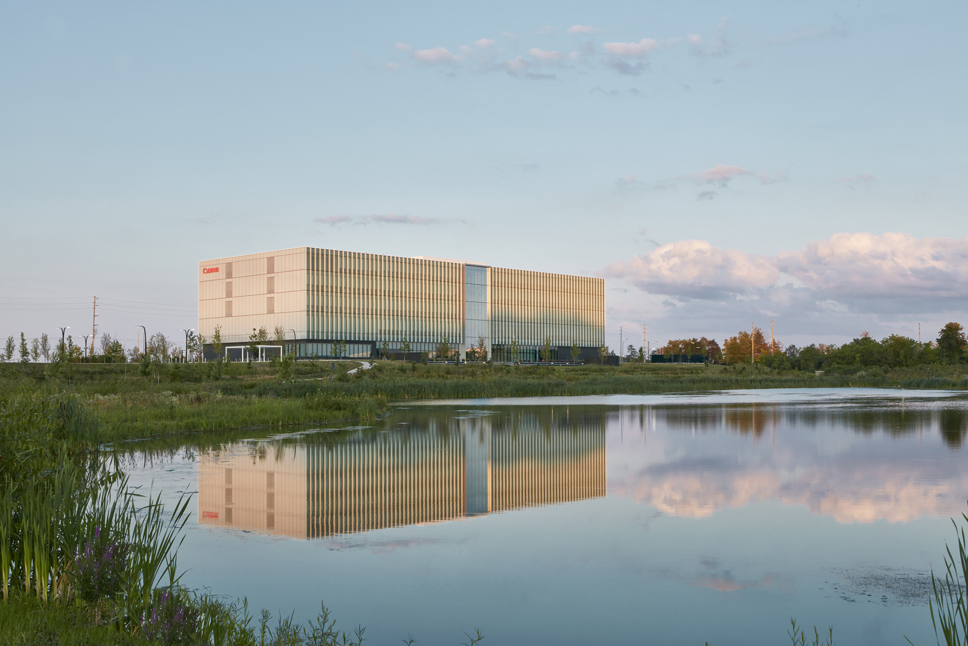 Canon Canada Certified LEED Gold - Moriyama Teshima Architects