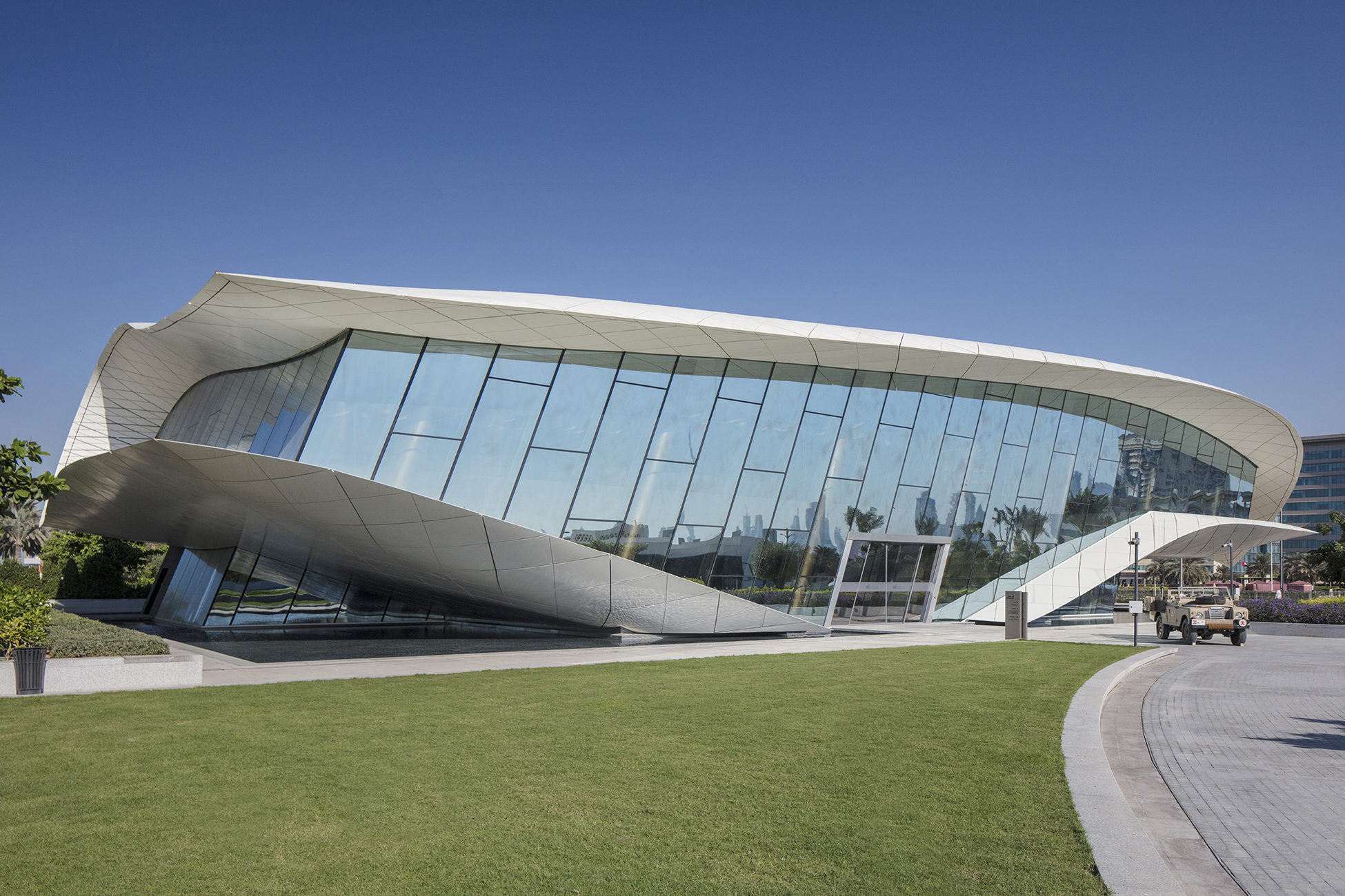 Etihad Museum Dubai Moriyama Teshima Architects Canadian architecture design UAE parametric building culture curve