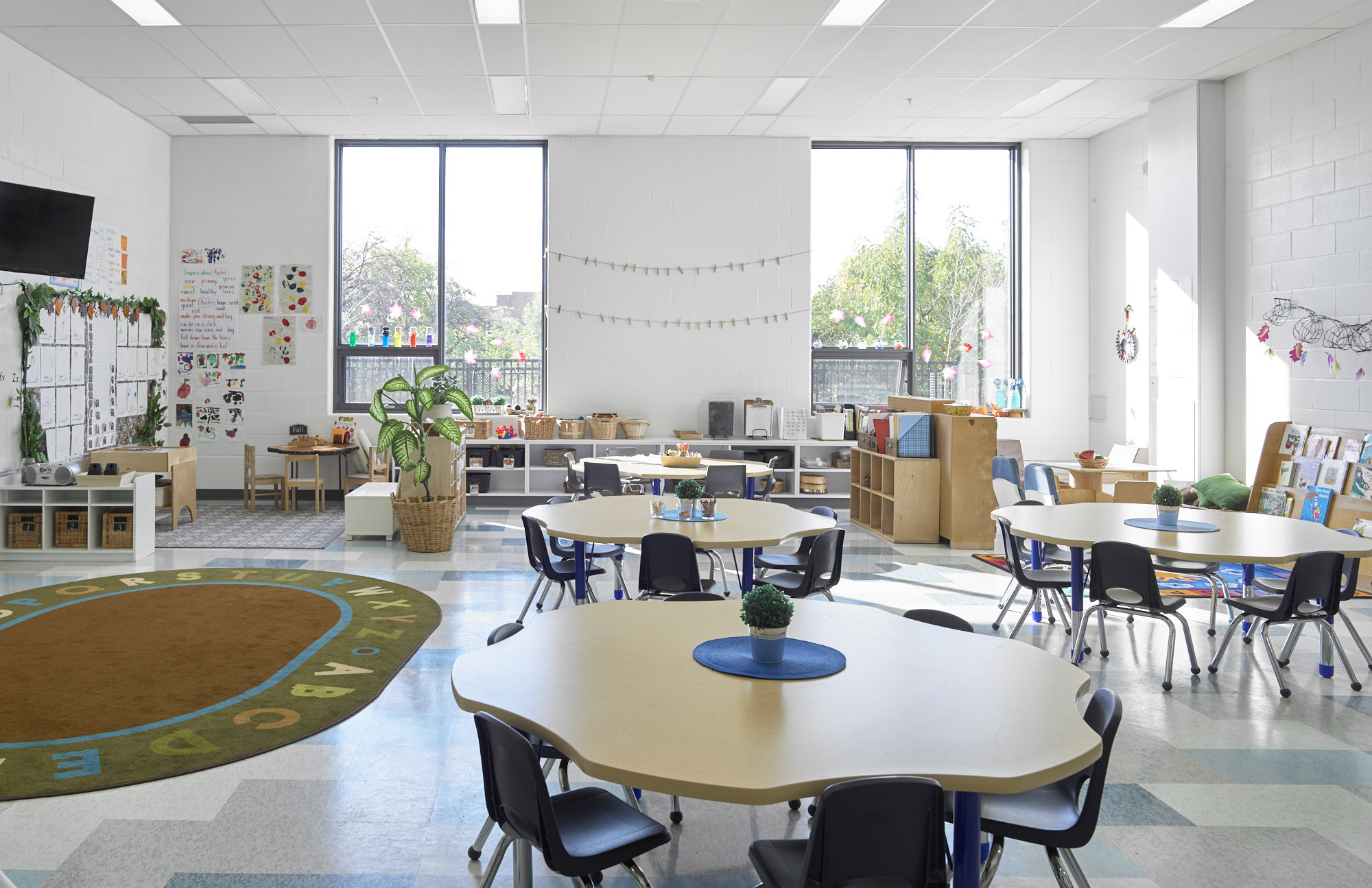 Holy Trinity Catholic School Toronto District Education Board Moriyama Teshima architect architecture design building construction brick Lakeshore Lake Ontario Humber College Colonel Samuel Smith Park