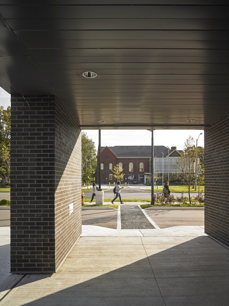 Holy Trinity Catholic School Toronto District Education Board Moriyama Teshima architect architecture design building construction brick Lakeshore Lake Ontario Humber College Colonel Samuel Smith Park